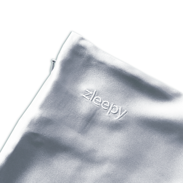 light-grey-silk-pillowcase