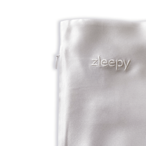 white-silk-pillowcase