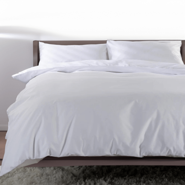 cotton-sateen-duvet-cover-and-pillowcases-with-bed-sheet